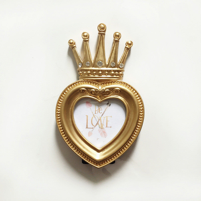 Set the crown photo frame