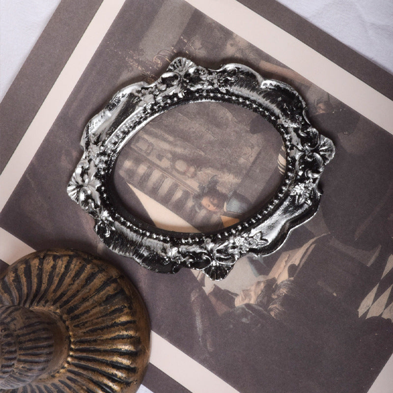 Retro Oil Painting Outer Frame Framed Mini Photo Frame
