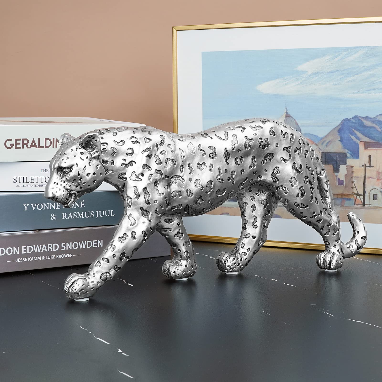 Cheetah Statue Home Decor Leopard Sculpture Resin Sitting Cheetah Figurine Desktop Table Top Ornament Decoration for Home Office-Gold Or Silver (Walking-Champagne Gold)