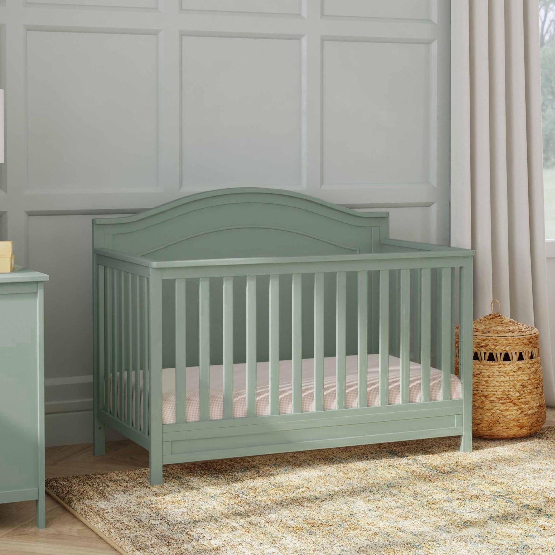 Davinci Charlie 4-in-1 Convertible Crib - GREENGUARD Gold Certified - Converts from Baby Crib to Toddler Bed, Daybed, and Full-Size Bed Effortlessly - 4 Adjustable Heights - Wooden White Baby Bed
