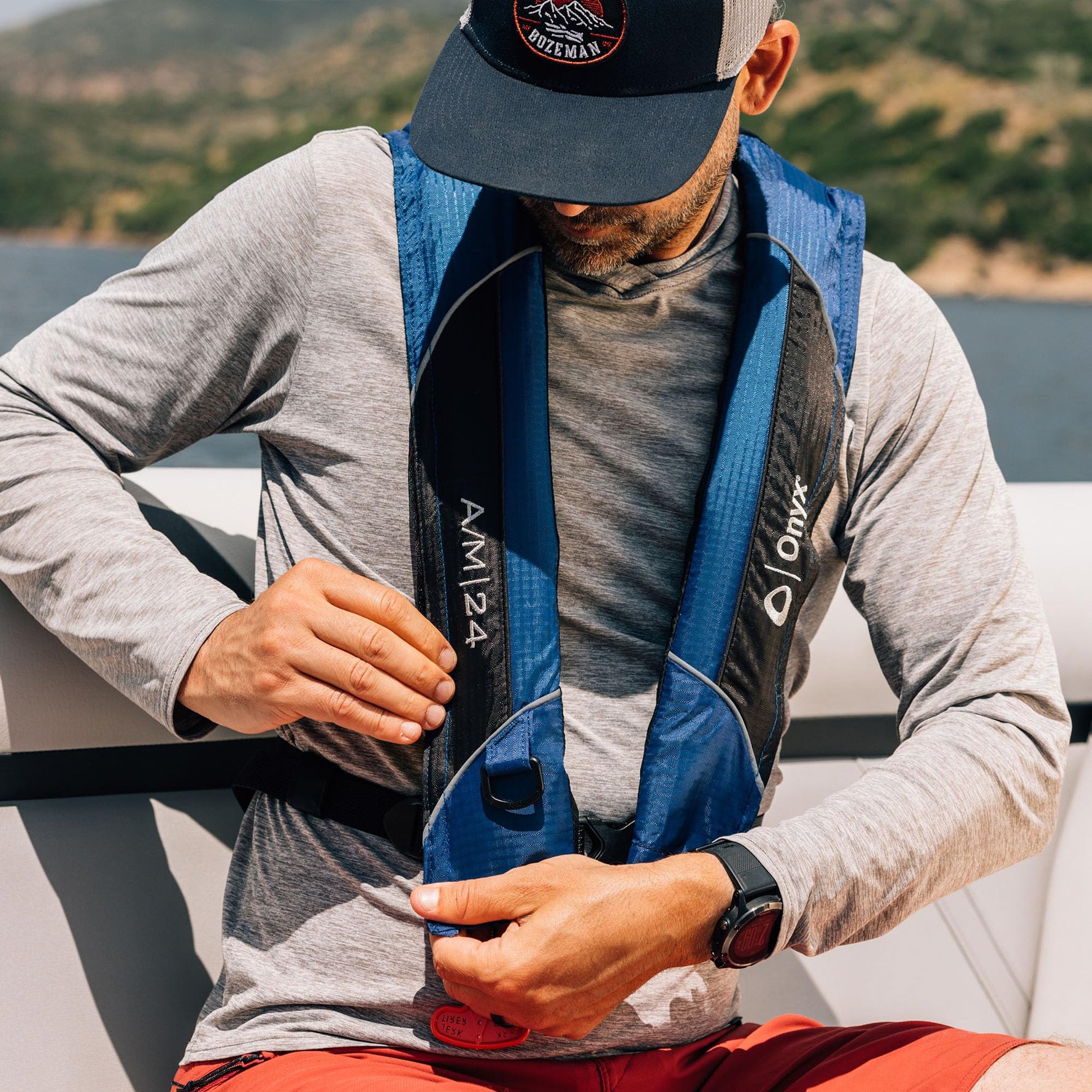 Onyx A/M-24 Automatic/Manual Inflatable Life Jacket, U.S. Coast Guard Approved, Low Profile, Compact Design, Manual Convertible Inflation Option